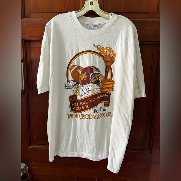 Vintage Bethune-Cookman College HBCU T-Shirt 90s Hanes Football Graphic Tee XL - Picture 6 of 6